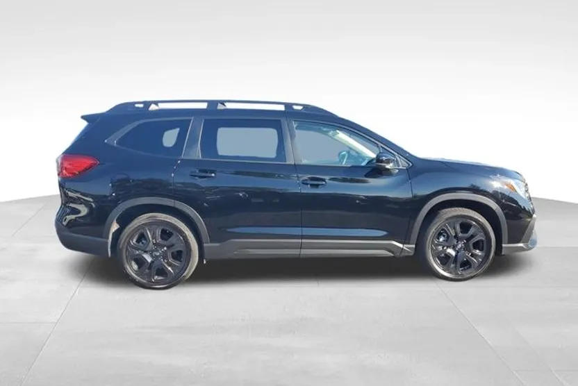 2024 Subaru Ascent Onyx Edition photo 1