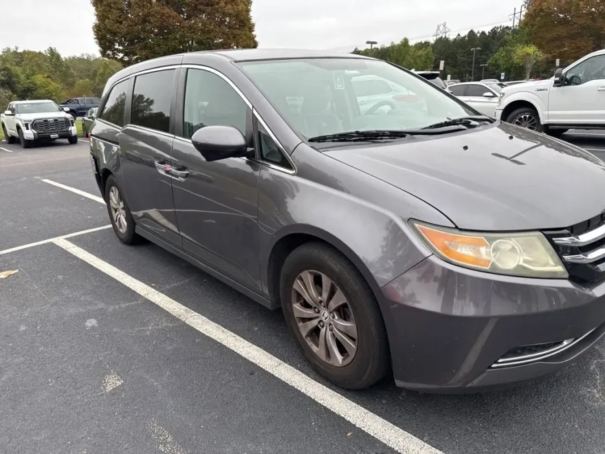 2015 Honda Odyssey EX photo 1
