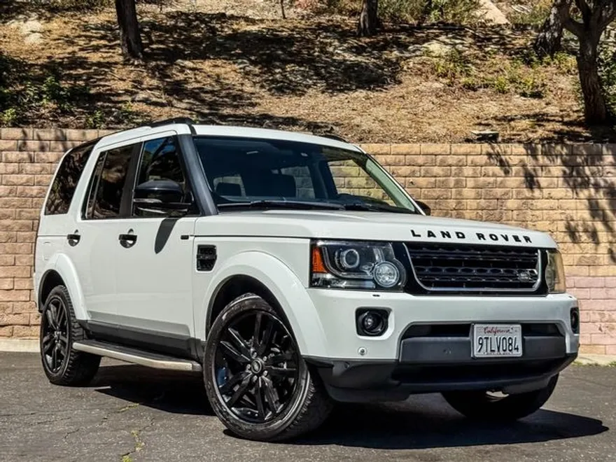 2016 Land Rover LR4 HSE photo 1