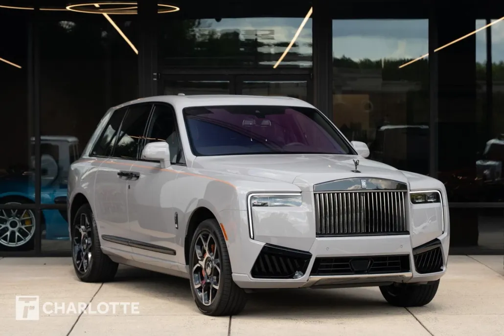 2025 Rolls Royce Cullinan Black Badge photo 1