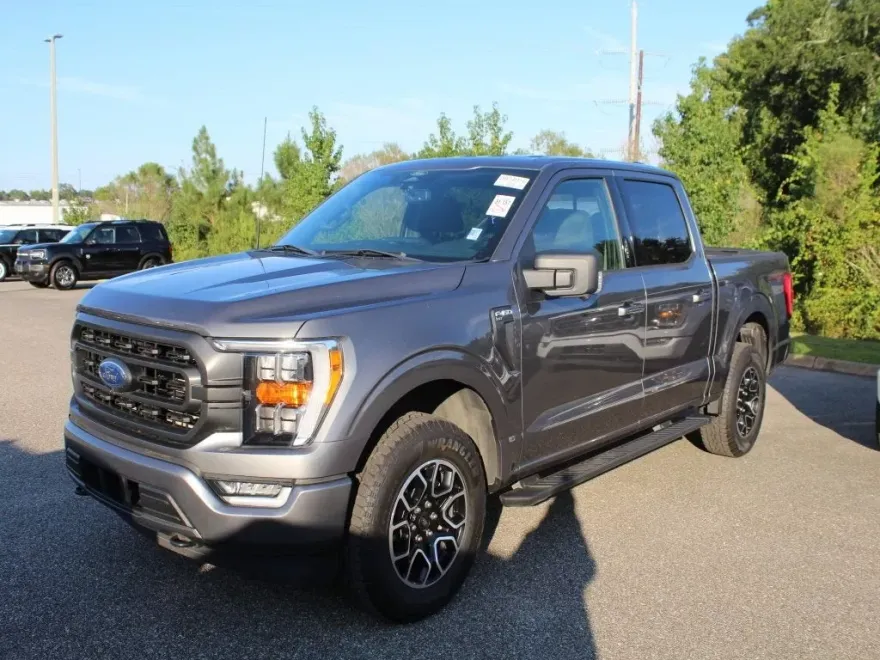2022 Ford F-150 XLT photo 1