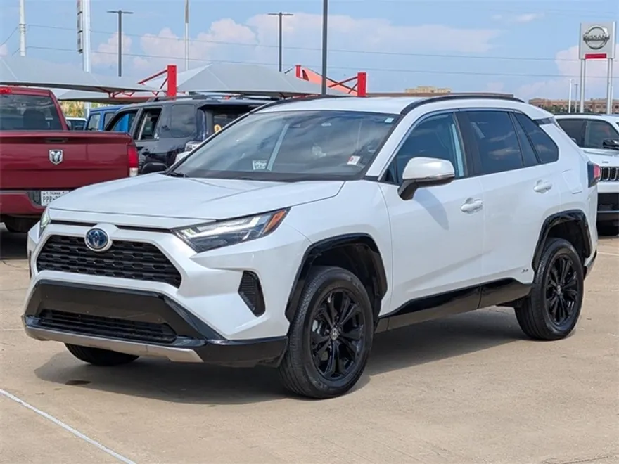 2023 Toyota RAV4 Hybrid SE photo 1