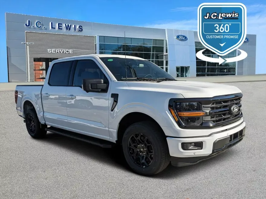 2025 Ford F-150 XLT photo 1