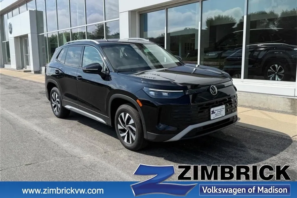 2025 Volkswagen Tiguan S photo 1
