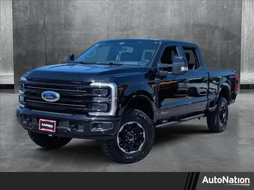 2025 Ford F-250 Platinum photo 1