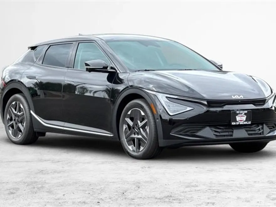 2025 Kia EV6 Light photo 1