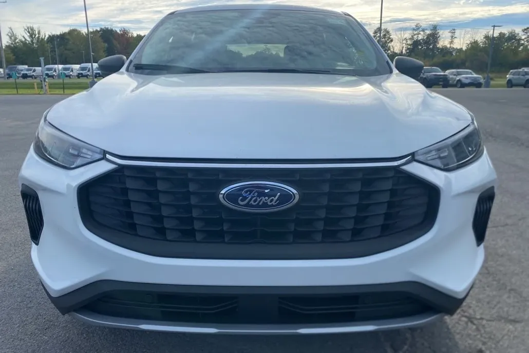 2025 Ford Escape Active photo 1