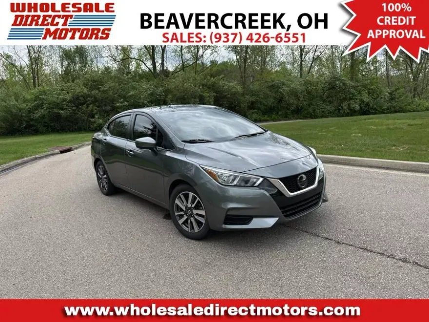 2021 Nissan Versa SV photo 1