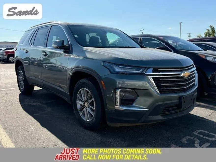 2023 Chevrolet Traverse Cloth photo 1