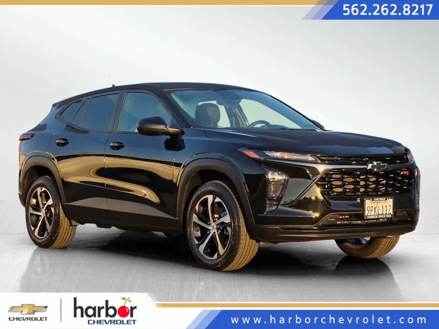2024 Chevrolet Trax photo 1