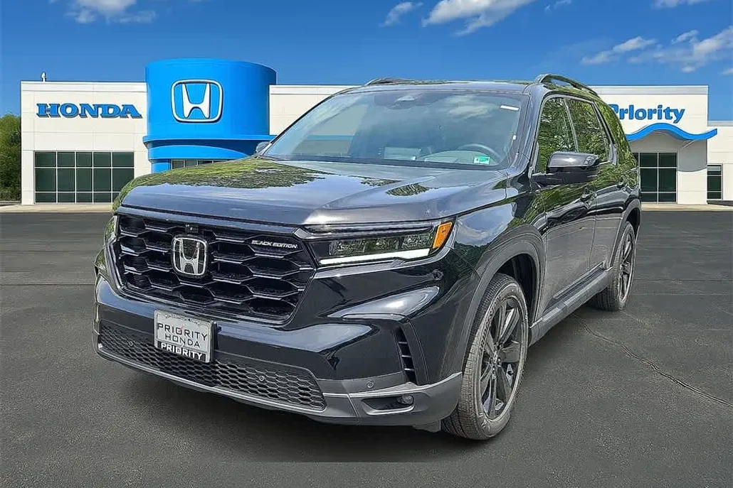 2025 Honda Pilot Black Edition photo 1