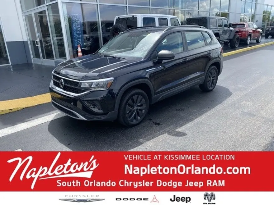 2022 Volkswagen Taos S photo 1