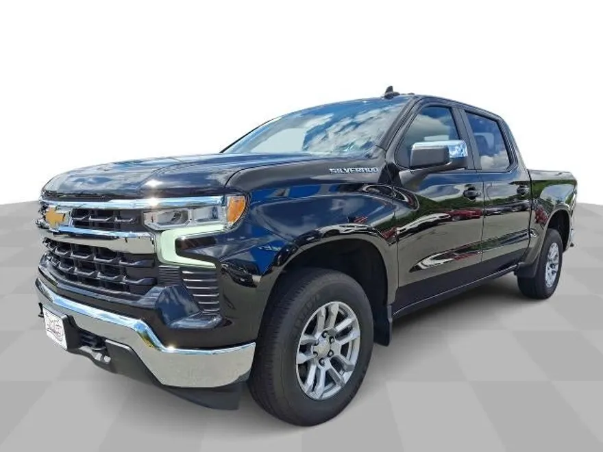 2022 Chevrolet Silverado 1500 LT photo 1