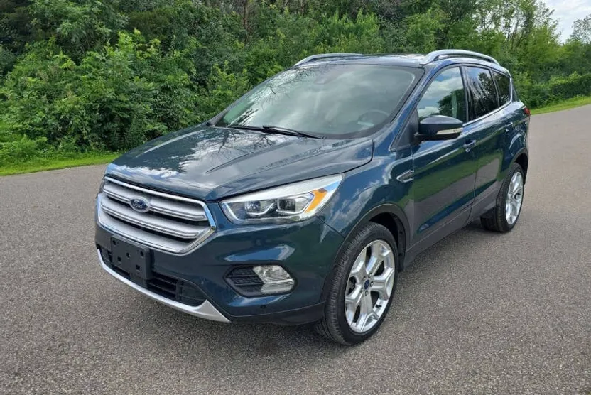 2019 Ford Escape Titanium photo 1