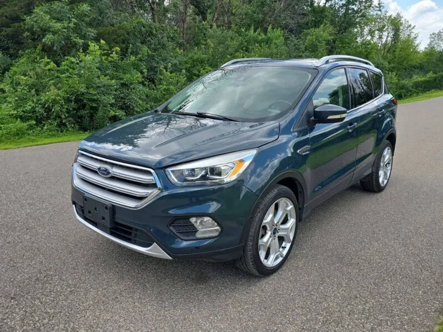 2019 Ford Escape Titanium photo 1