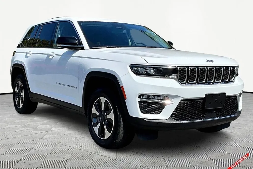 2023 Jeep Grand Cherokee 4xe photo 1