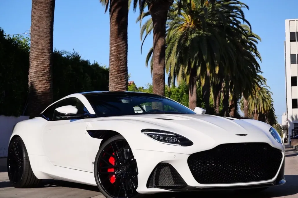 2023 Aston Martin DBS photo 1