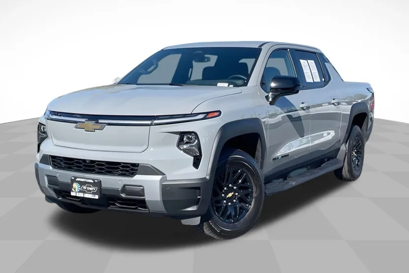 2026 Chevrolet Silverado EV LT photo 1