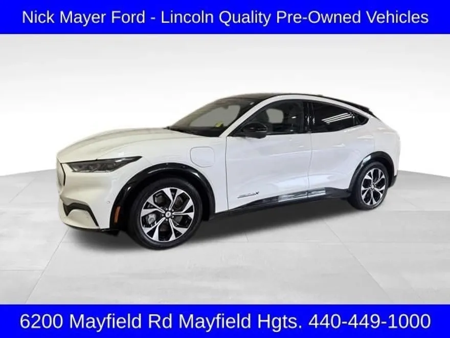 2022 Ford Mustang Mach-E Premium photo 1