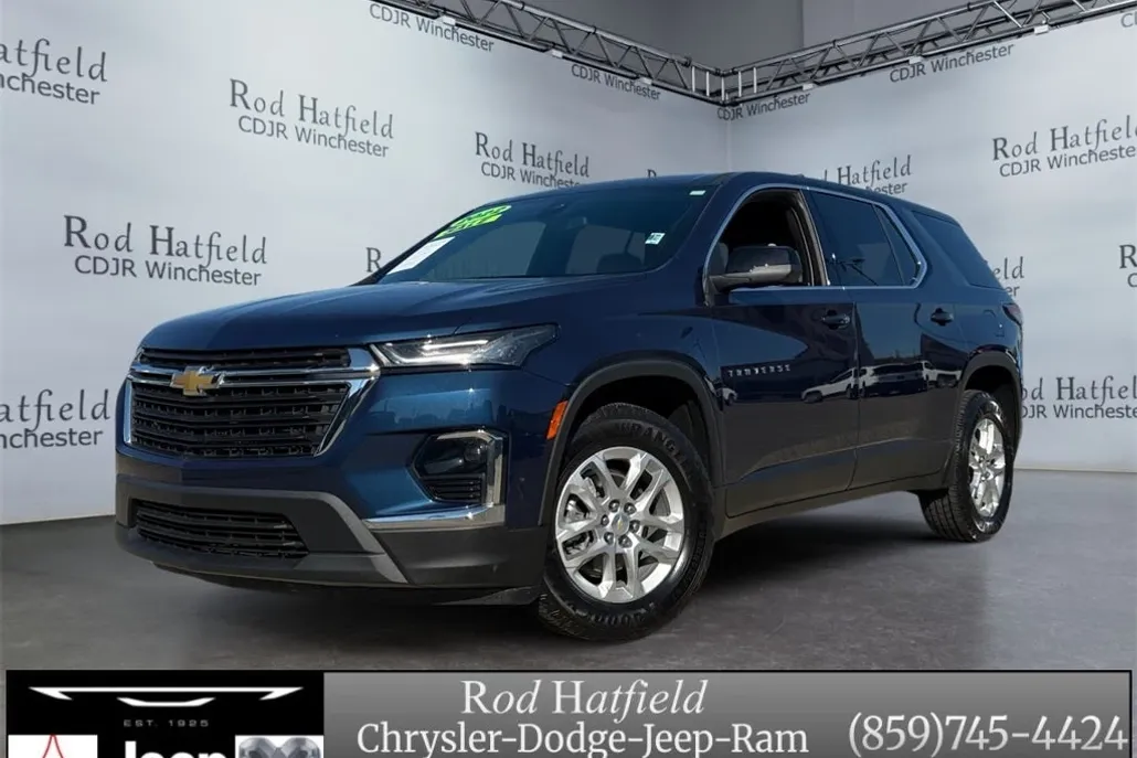 2022 Chevrolet Traverse LS photo 1