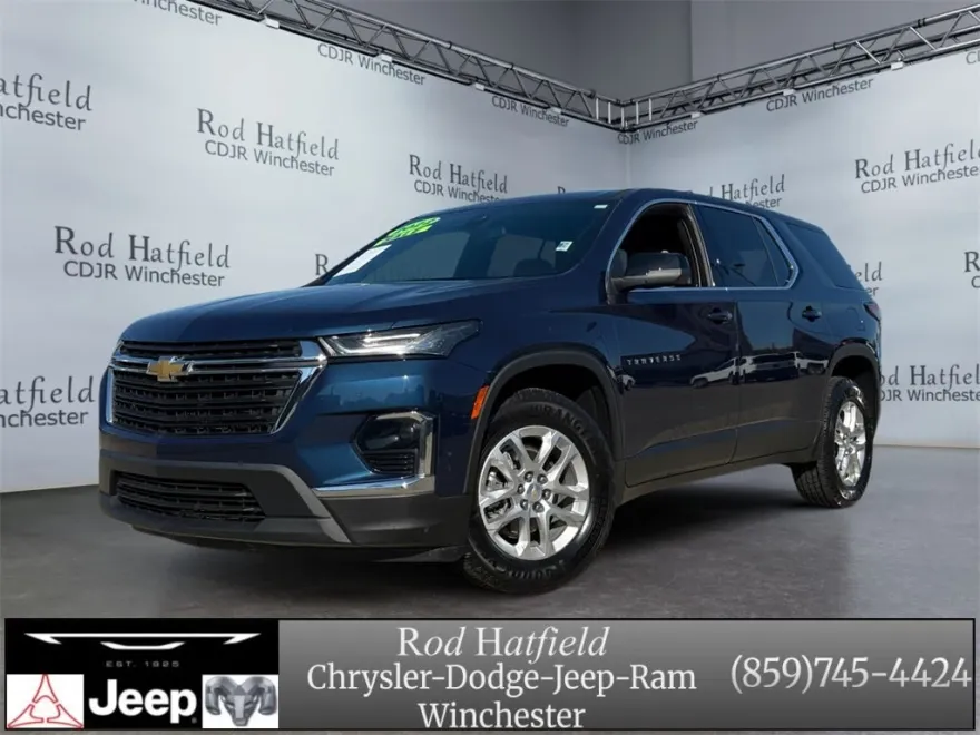 2022 Chevrolet Traverse LS photo 1