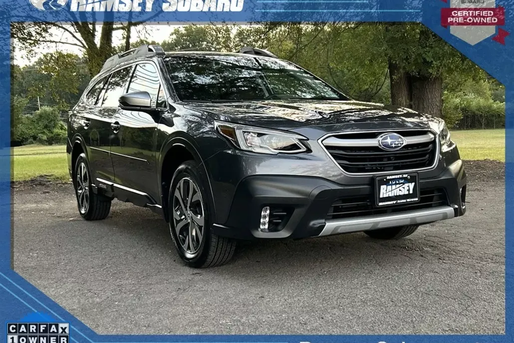 2021 Subaru Outback Touring XT photo 1