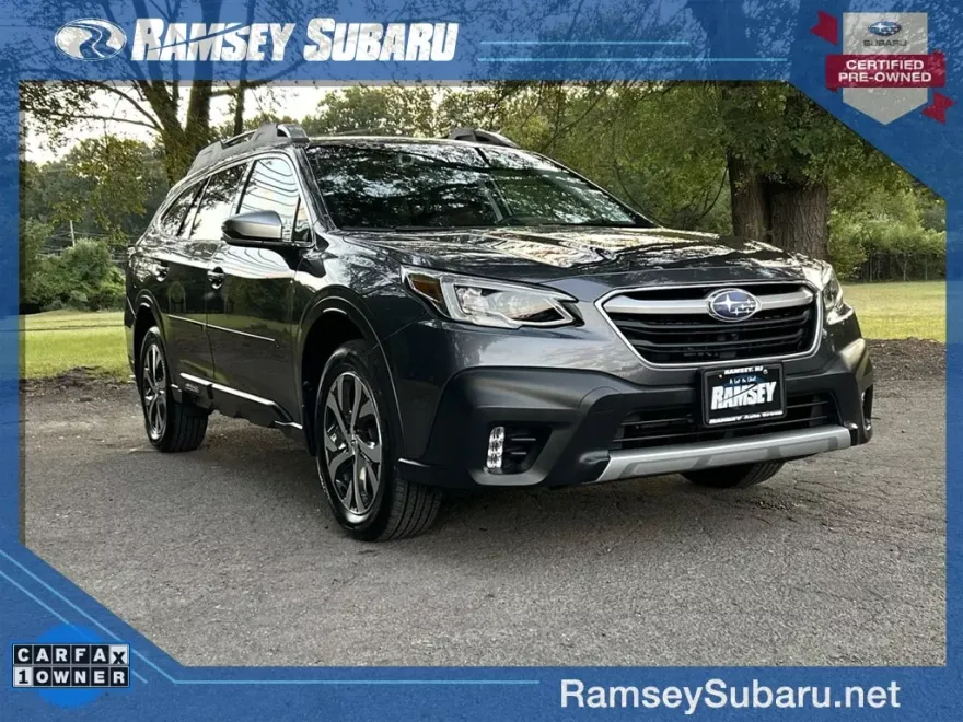 2021 Subaru Outback Touring XT photo 1