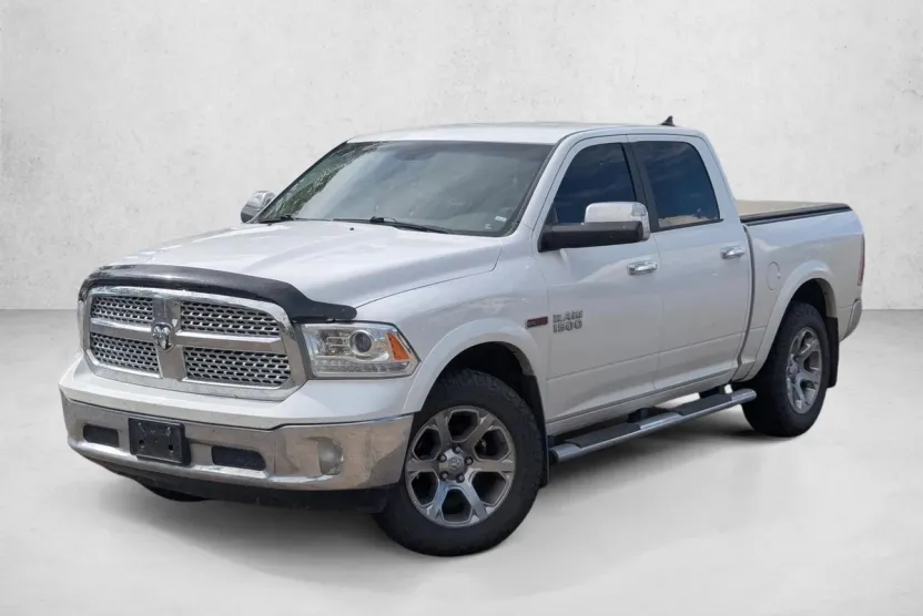 2014 Ram 1500 Laramie photo 1