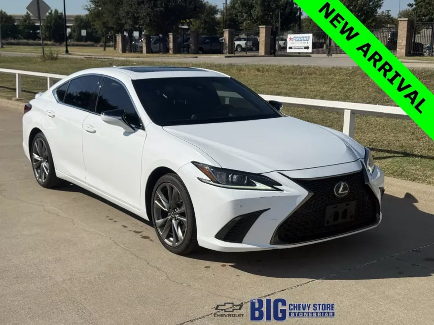 2019 Lexus ES 350 photo 1
