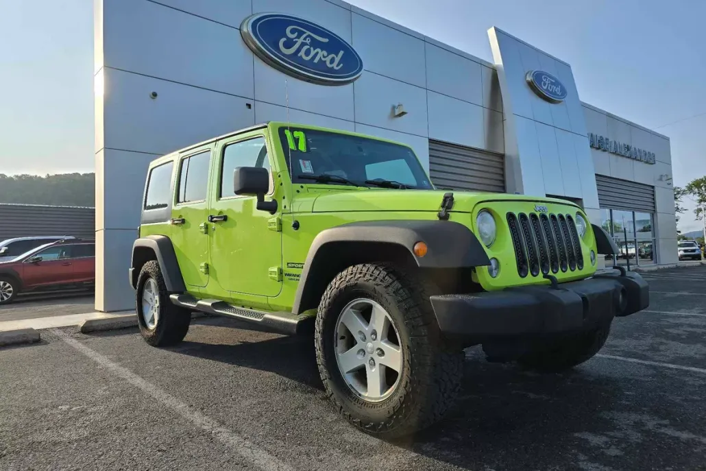 2017 Jeep Wrangler Unlimited Sport photo 1