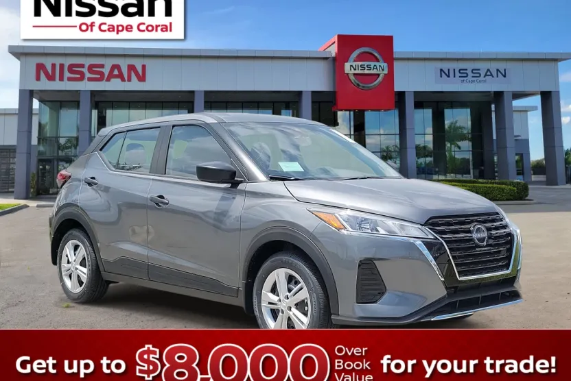 2025 Nissan Kicks Play S photo 1