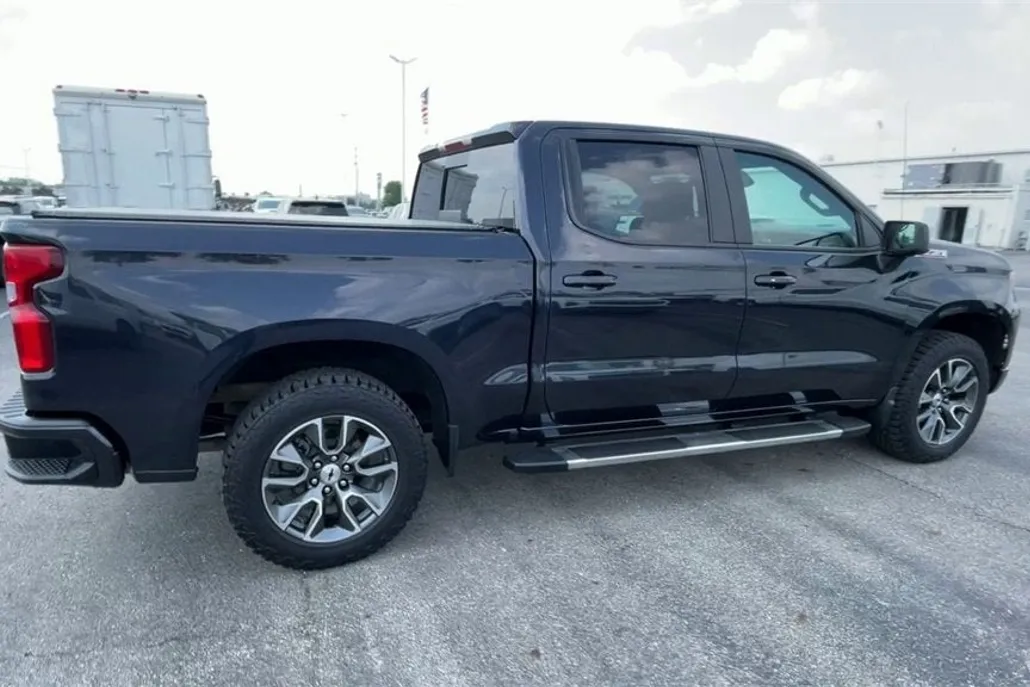 2022 Chevrolet Silverado 1500 RST photo 1