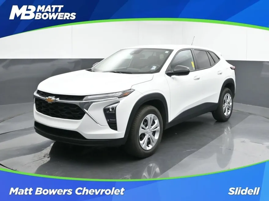2025 Chevrolet Trax LS photo 1