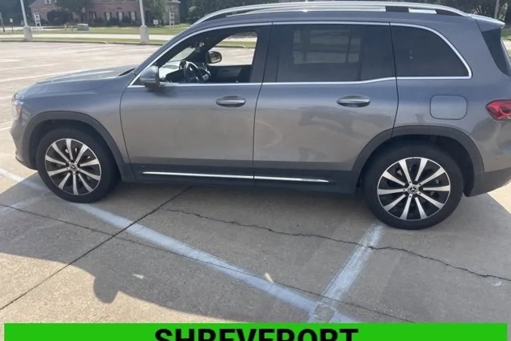 2022 Mercedes Benz GLB 250 photo 1