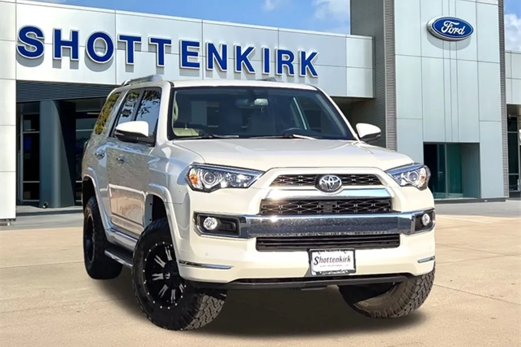 2018 Toyota 4Runner Limited photo 1