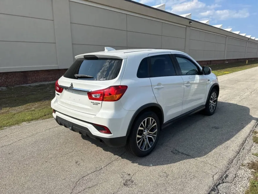 2019 Mitsubishi Outlander Sport ES photo 1