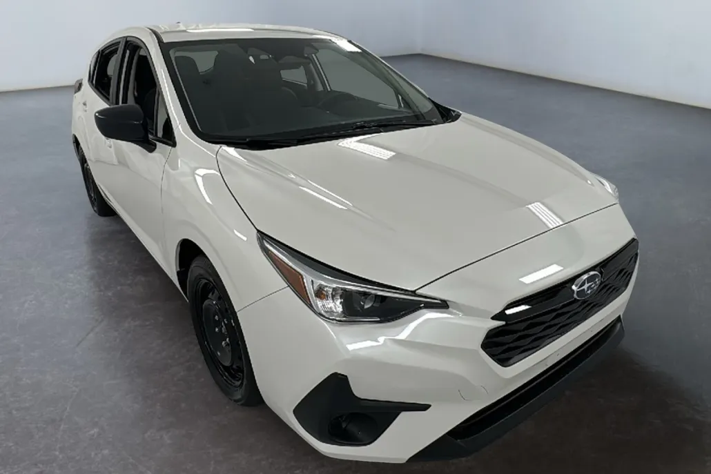 2025 Subaru Impreza Base photo 1