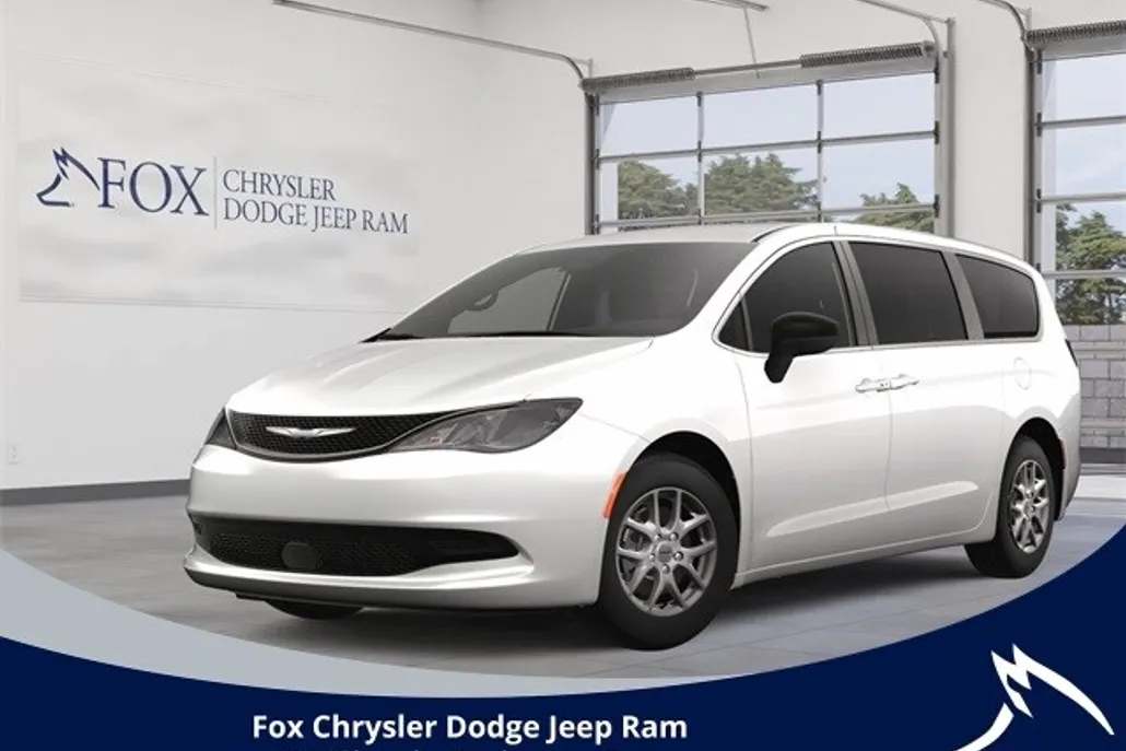 2025 Chrysler Voyager LX photo 1