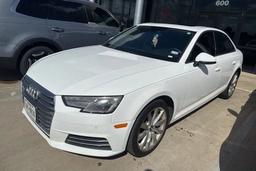 2017 Audi A4 2.0T Premium photo 1