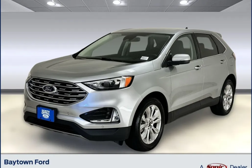 2024 Ford Edge Titanium photo 1