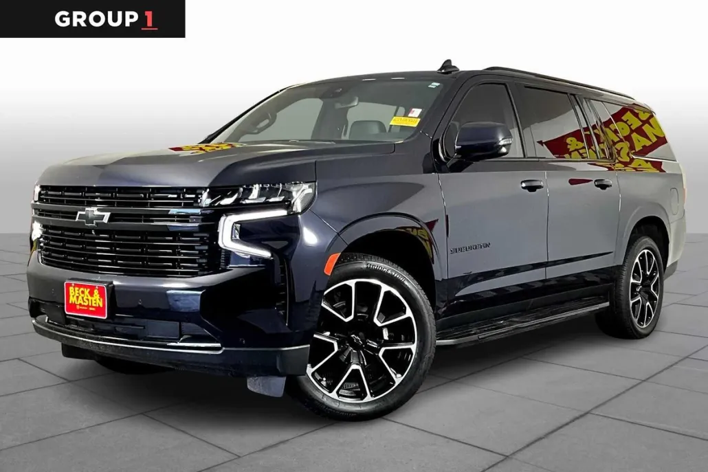 2024 Chevrolet Suburban RST photo 1