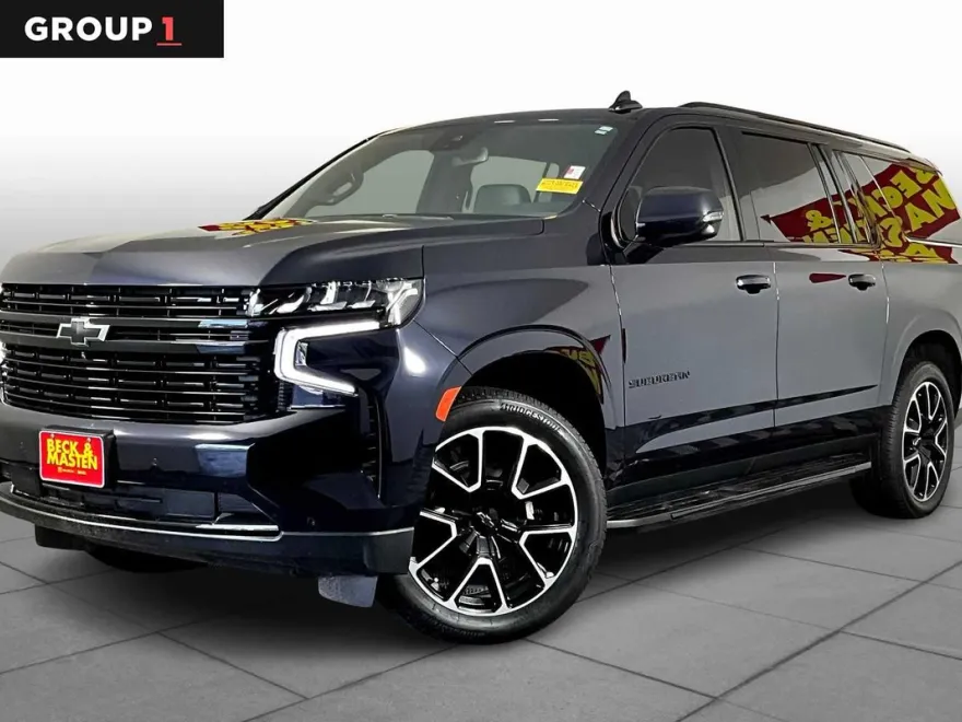 2024 Chevrolet Suburban RST photo 1