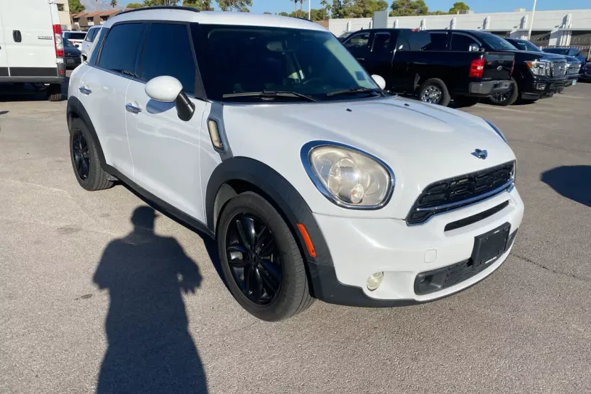 2015 Mini Countryman S photo 1