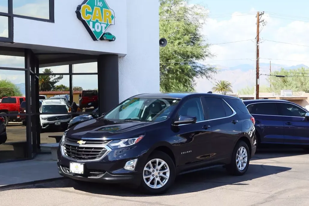 2021 Chevrolet Equinox LT photo 1