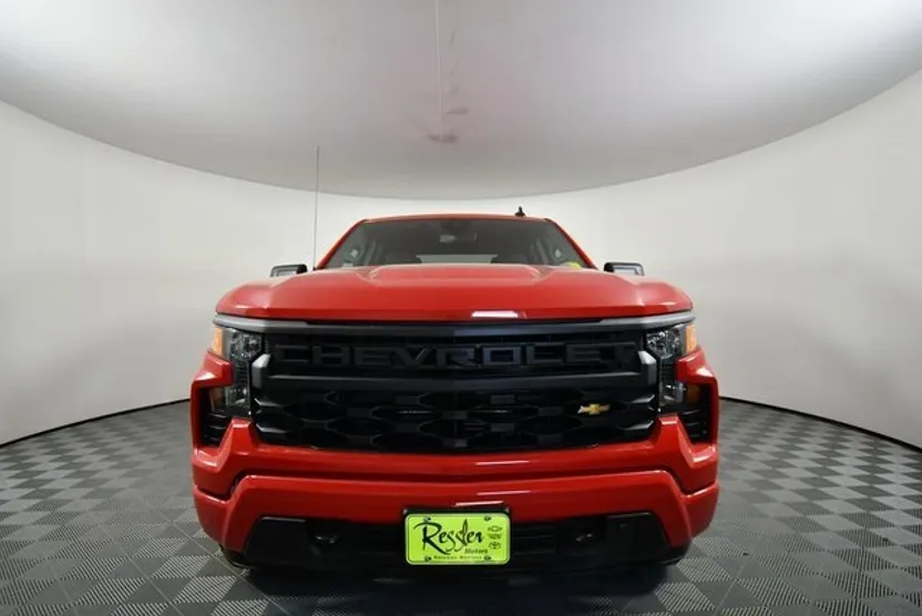 2026 Chevrolet Silverado 1500 Custom photo 1