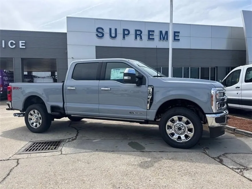 2025 Ford F-250 photo 1