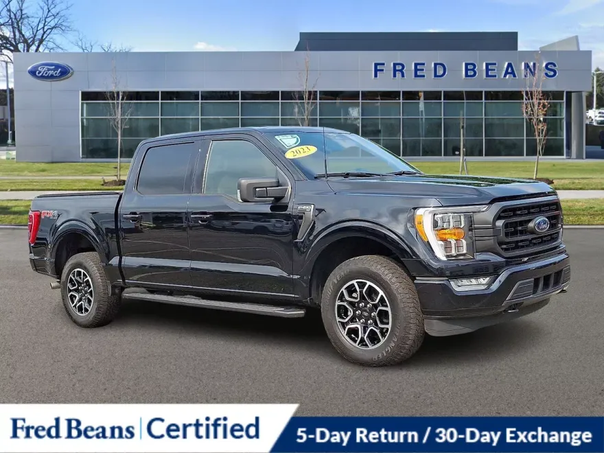 2023 Ford F-150 XLT photo 1
