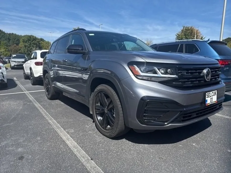 2022 Volkswagen Atlas V6 SEL R-Line photo 1