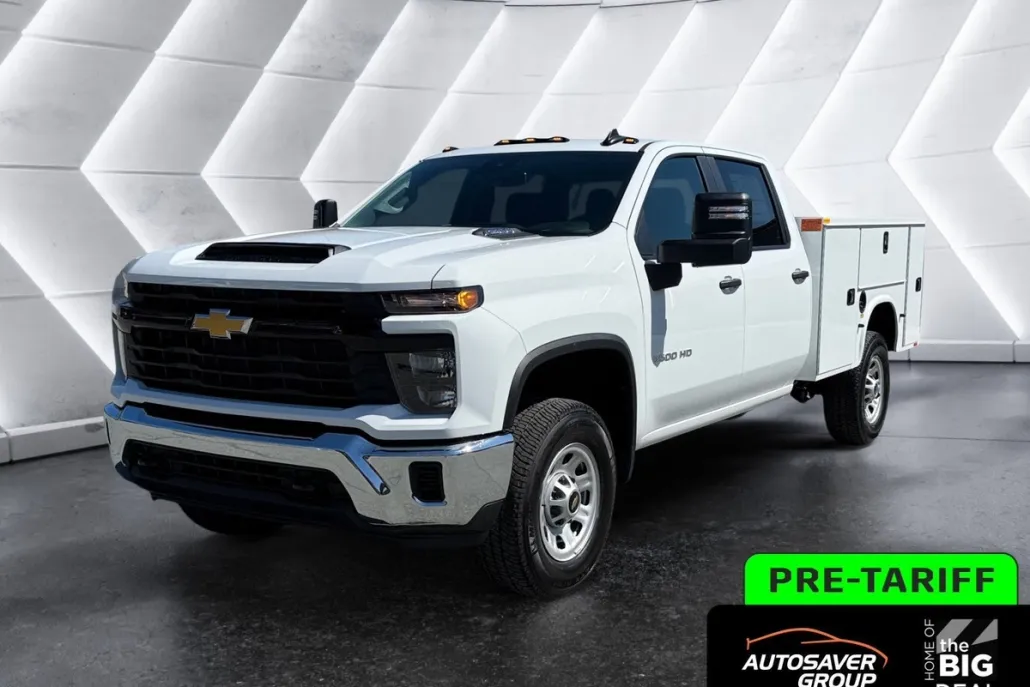 2025 Chevrolet Silverado 3500HD photo 1