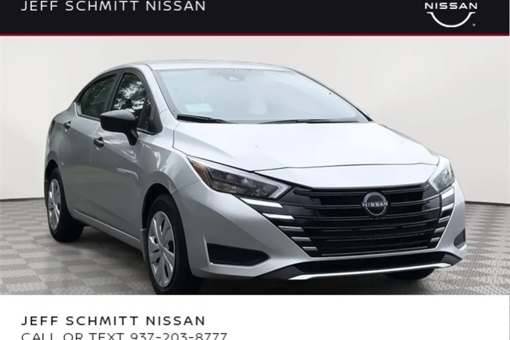2025 Nissan Versa 1.6 S photo 1